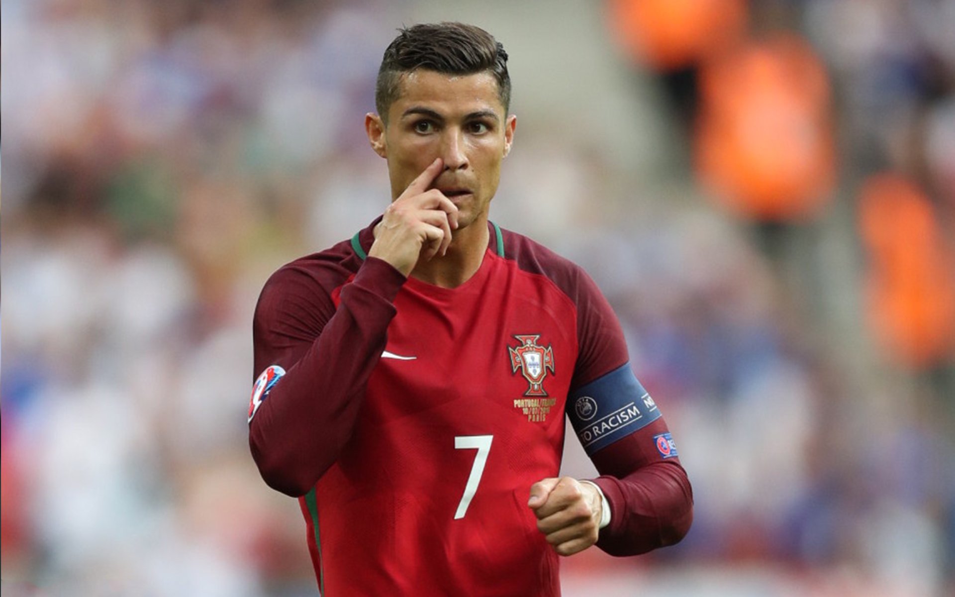 拜仁慕尼黑继续高歌猛进，德甲领跑形势稳定